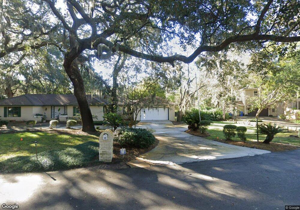 121 Jacobs Rd, Saint Simons Island, GA 31522 - photo 1