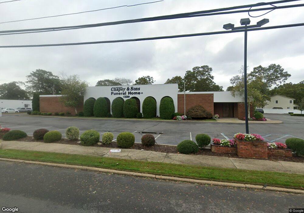 200 E Main St, Islip, NY 11751 - photo 1