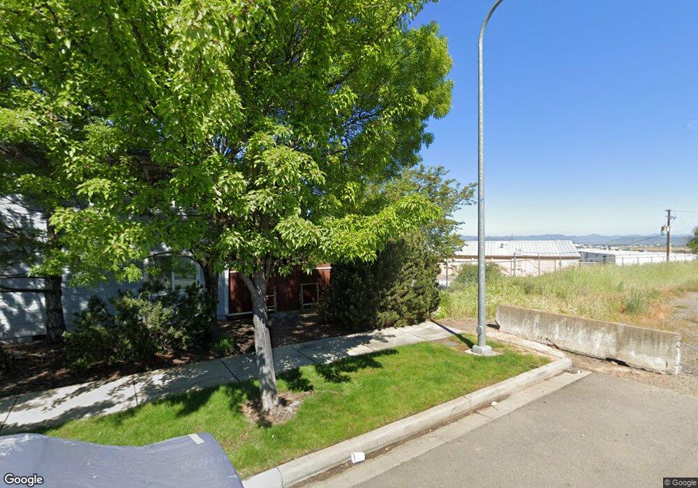 2688 Crater Lake Hwy unit 6-8, Medford, OR 97504 - photo 1