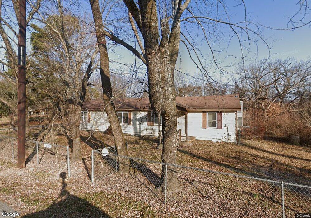 2218 Harris Dr, Fayetteville, AR 72701 - photo 1