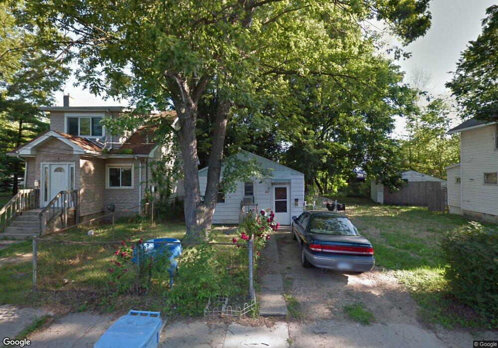 821 Beulah St, Lansing, MI 48910 - photo 1