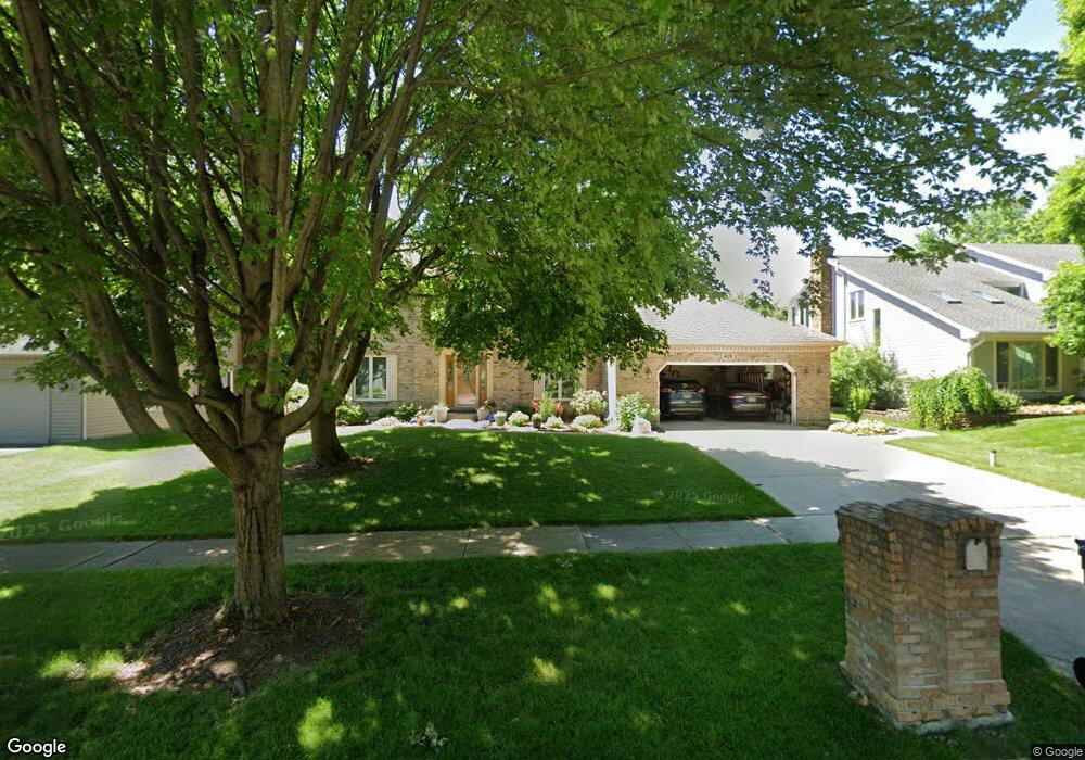 428 Flock Ave unit 2, Naperville, IL 60565 - photo 1