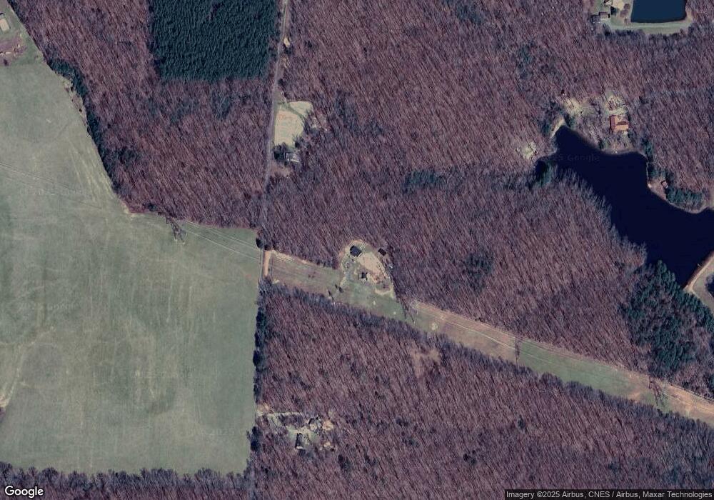 1108 Rock Ln, Scottsville, VA 24590 - photo 1