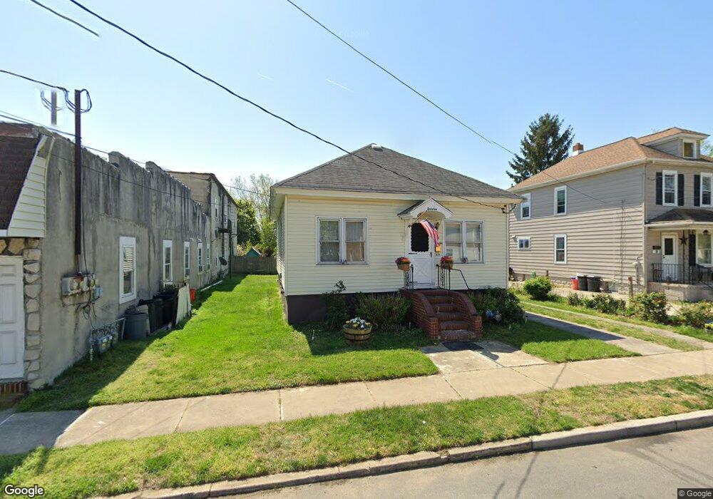 14 W Wood St, Paulsboro, NJ 08066 - photo 1