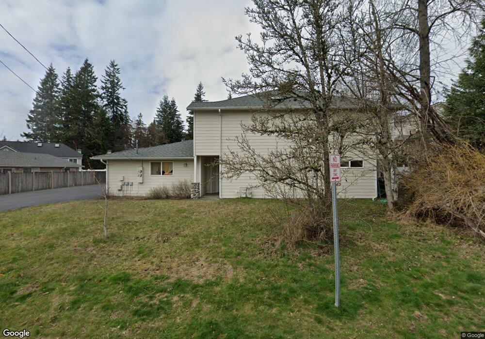 11622 Admiralty Way unit B, Everett, WA 98204 - photo 1