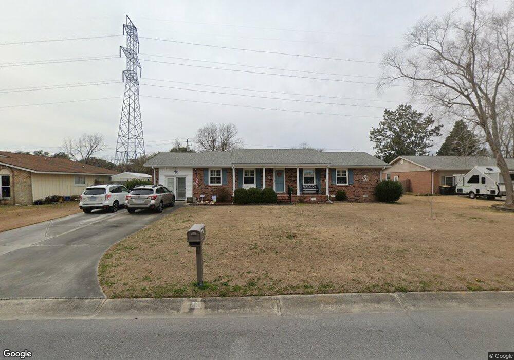 304 Estate Dr, Jacksonville, NC 28540 - photo 1