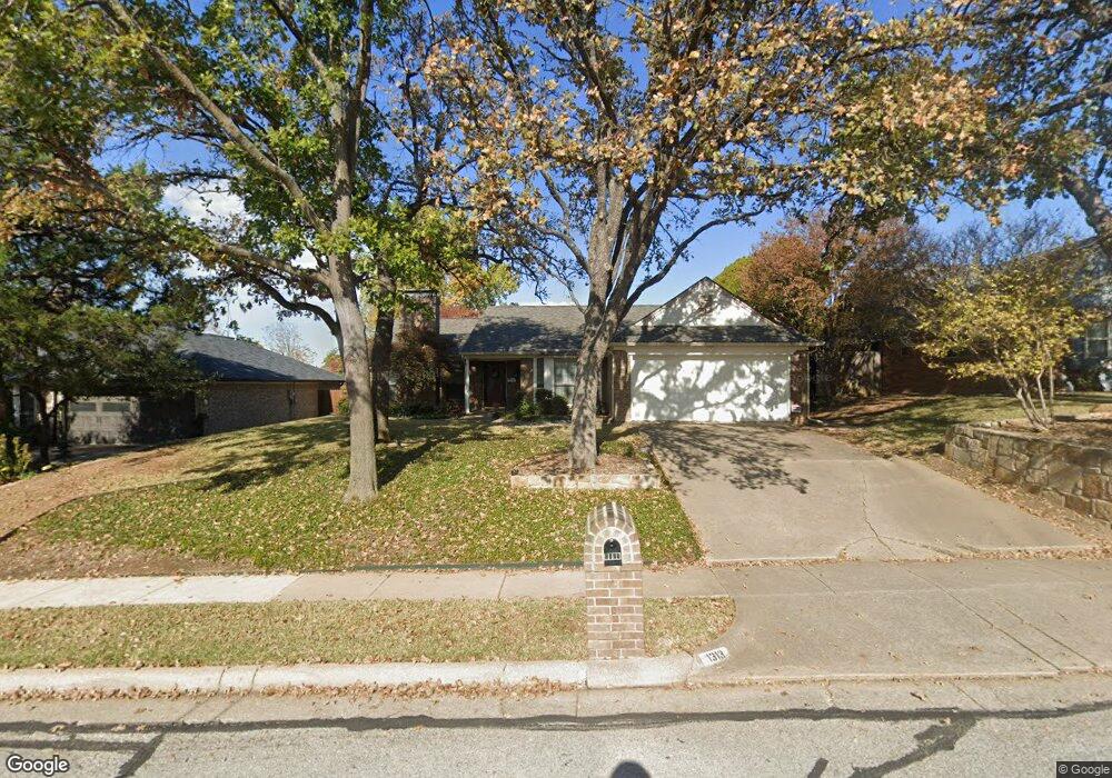 1313 Circle Ln, Bedford, TX 76022 - photo 1