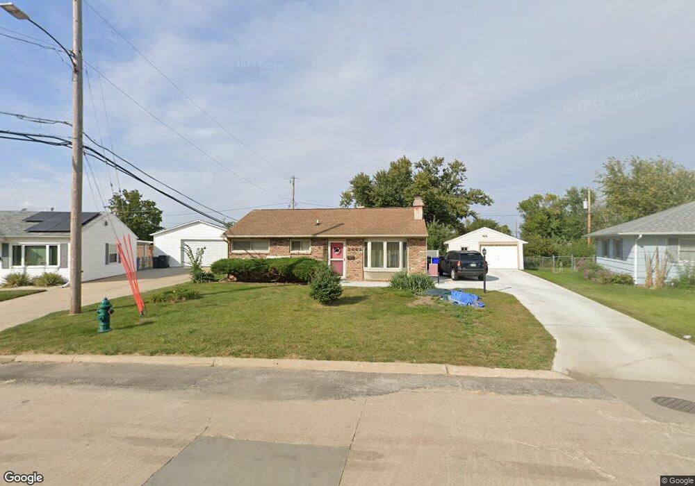 2443 Illinois St SW, Cedar Rapids, IA 52404 - photo 1