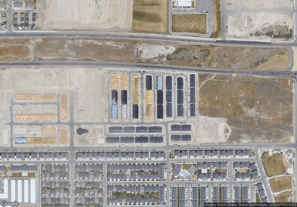 2004 N 3930 W unit 241, Eagle Mountain, UT 84043 - photo 1