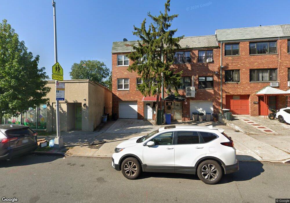 7042 Kissena Blvd, Flushing, NY 11367 - photo 1