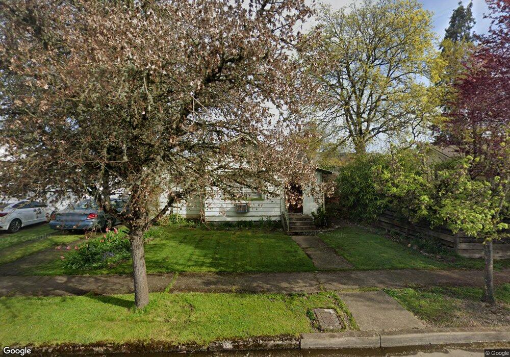 1015 14th Ave SW, Albany, OR 97321 - photo 1