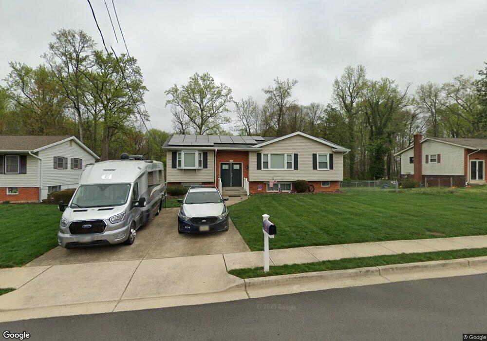 8805 Lagrange St, Lorton, VA 22079 - photo 1