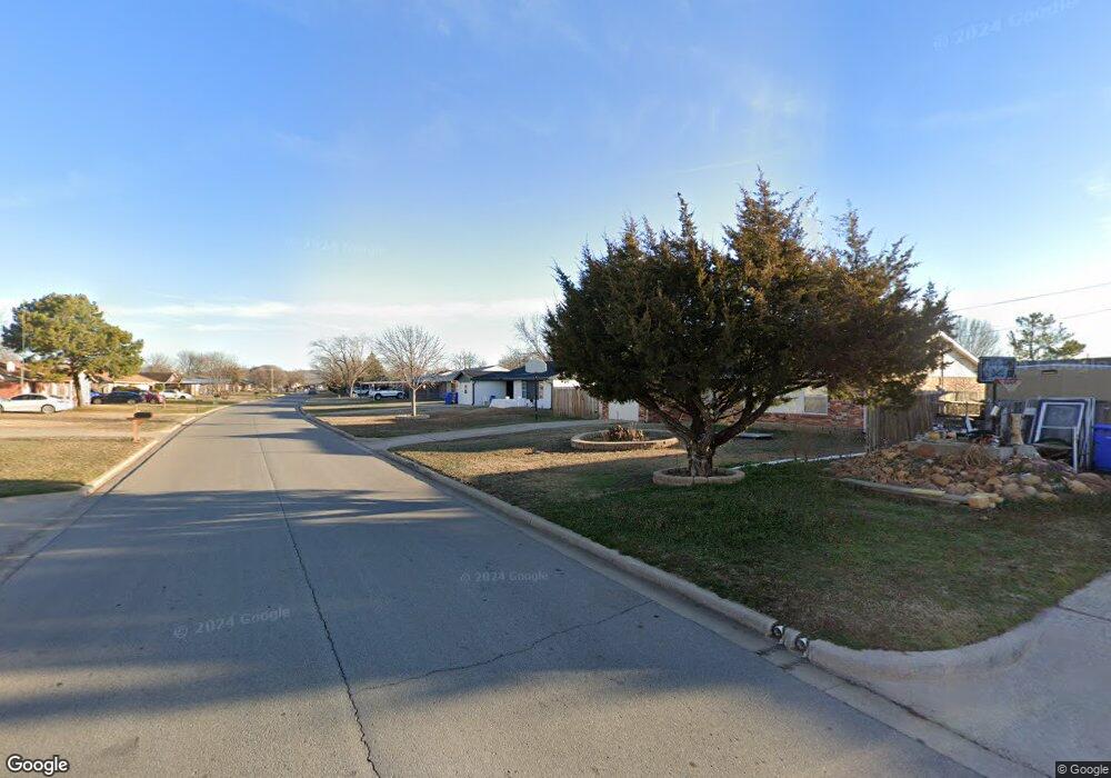 205 Deer Dr, Cache, OK 73527 - photo 1