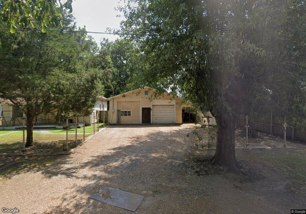 421 W 3rd St, Stuttgart, AR 72160 - photo 1