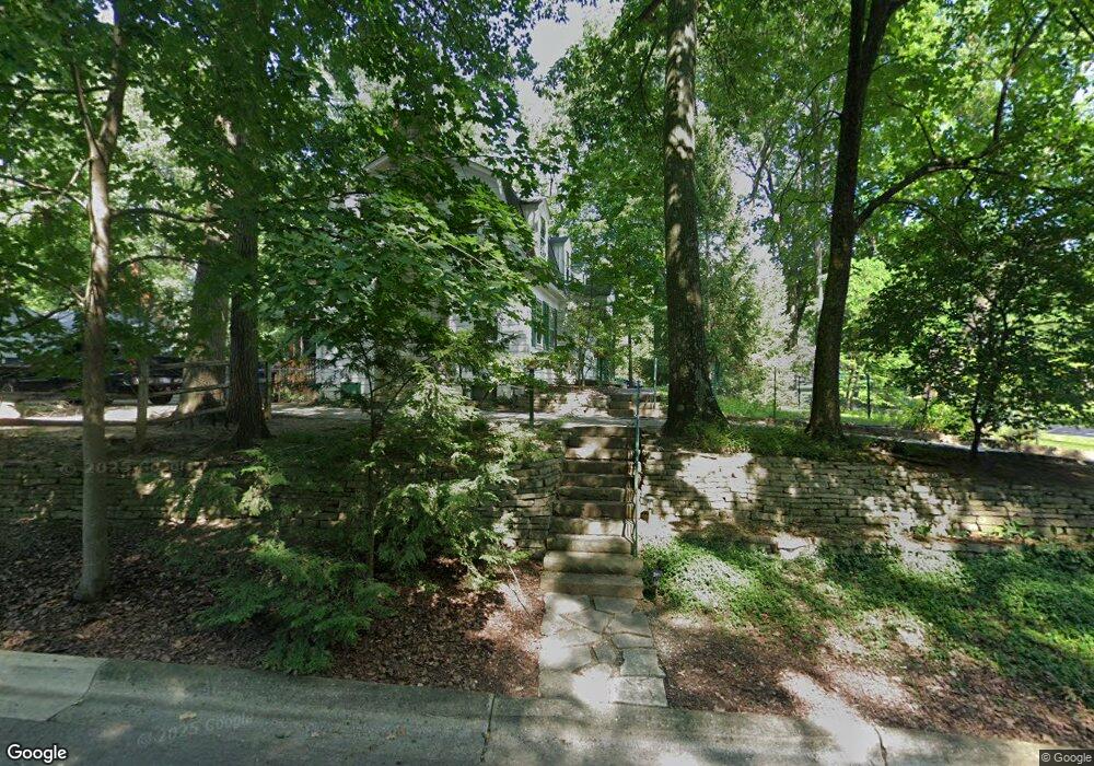 3944 Wynding Dr, Columbus, OH 43214 - photo 1