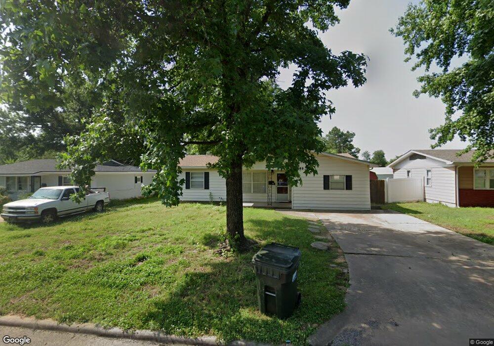 1243 E 2nd St, Cushing, OK 74023 - photo 1