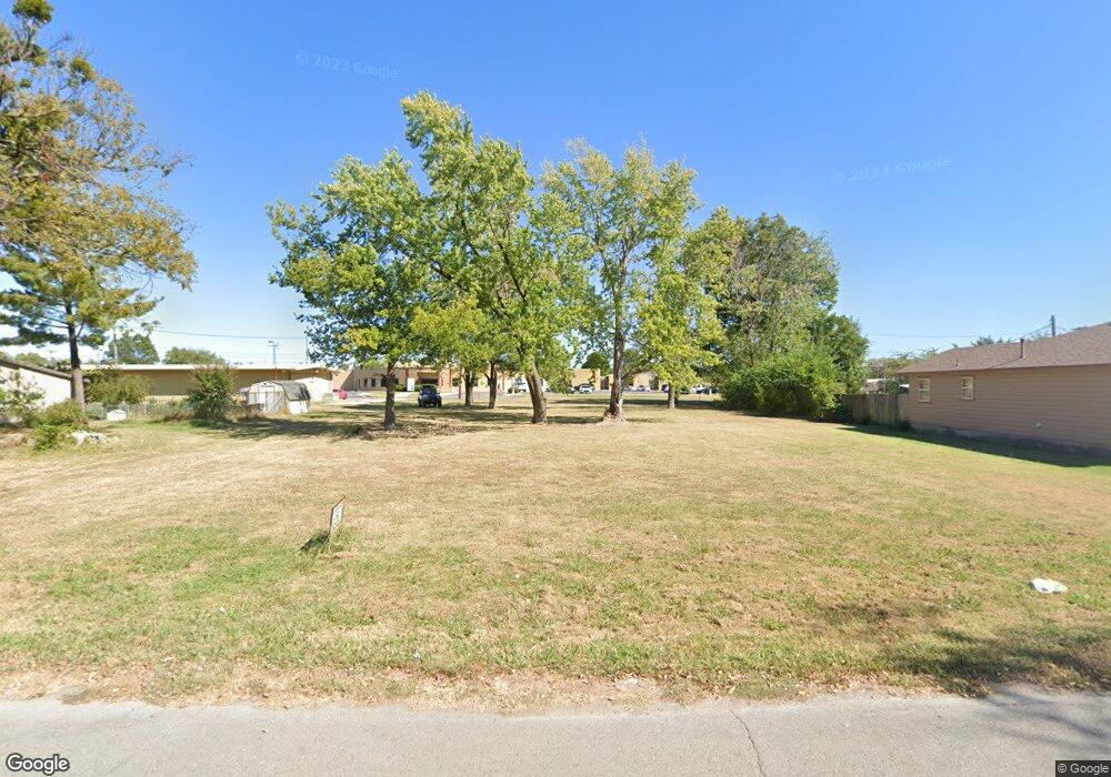 109 N Ora, Pryor, OK 74361 - photo 1