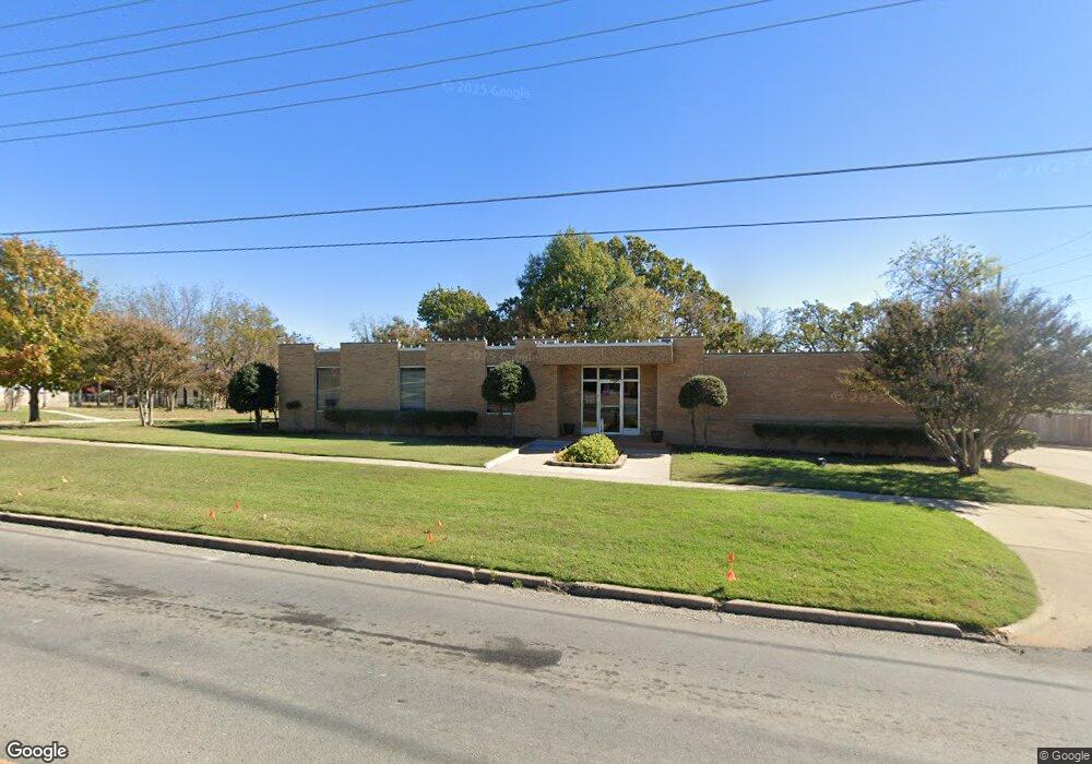 220 N 6th St, McAlester, OK 74501 - photo 1