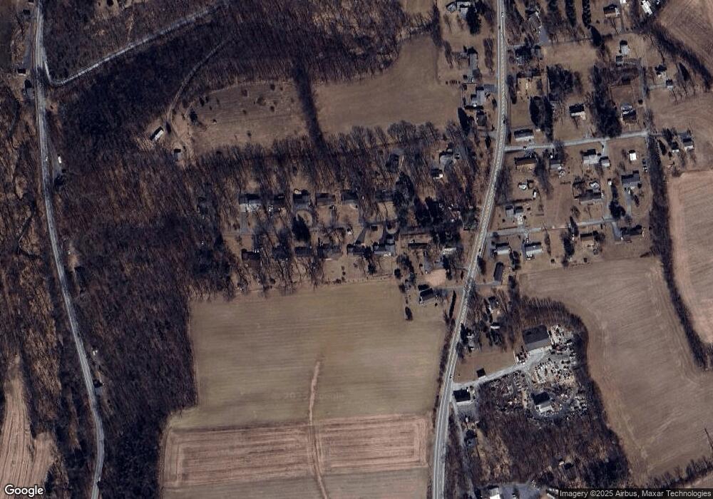 2557 Woods Edge Rd, Bath, PA 18014 - photo 1