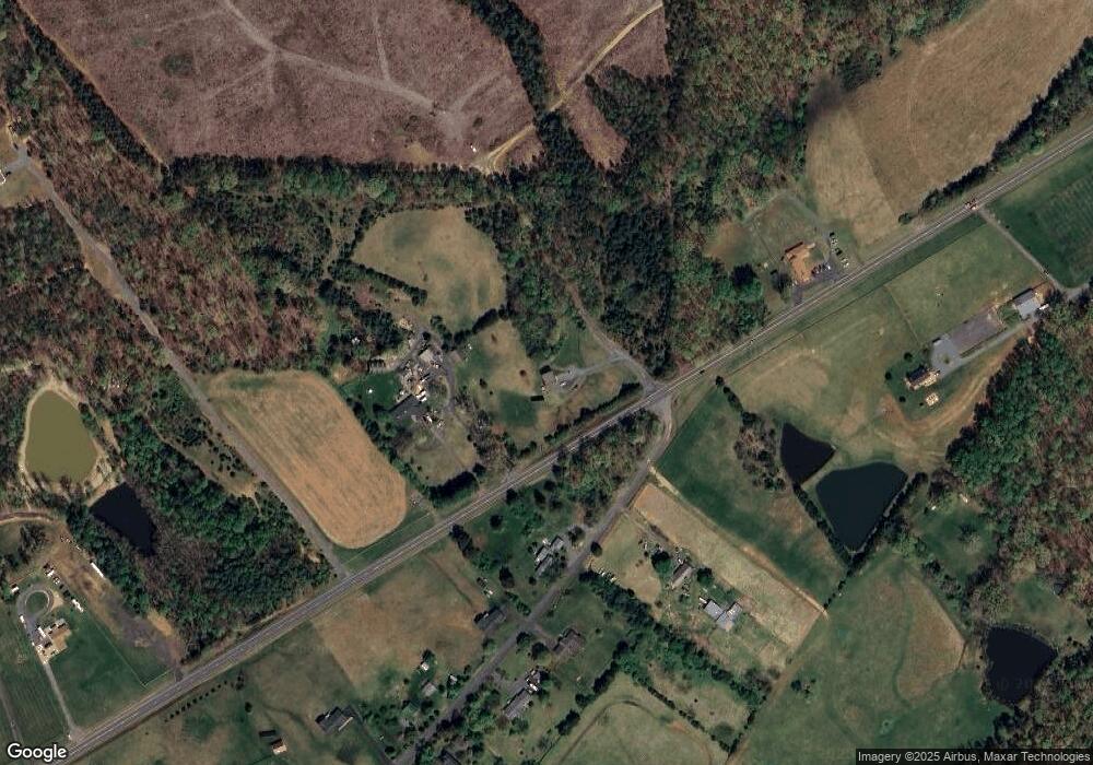 9254 Barbara Ln, Rhoadesville, VA 22542 - photo 1