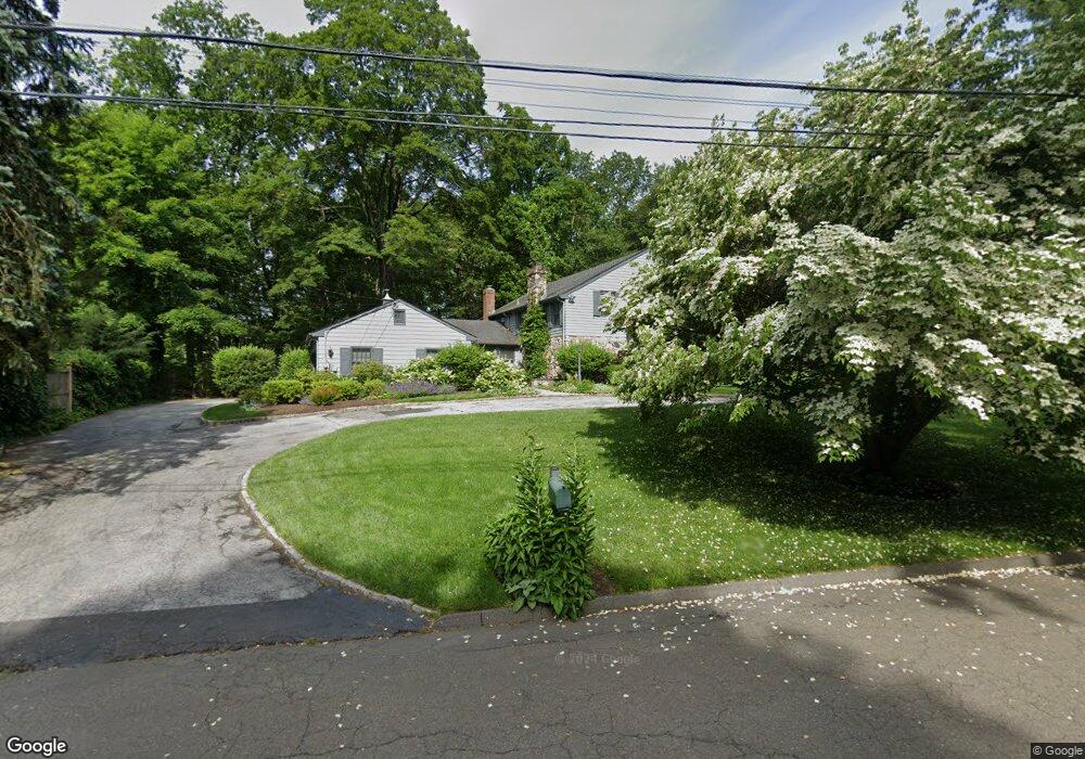 37 Ethan Allen Ln, Stamford, CT 06903 - photo 1