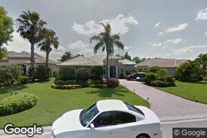 2750 Olde Cypress Dr, Naples, FL 34119