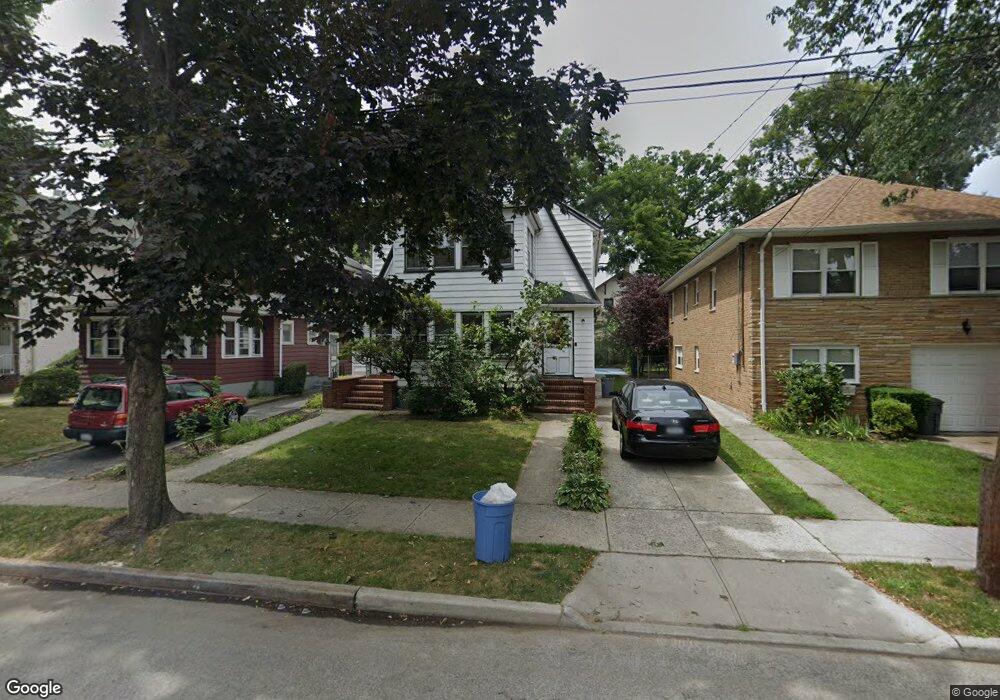 33-48 164th St, Flushing, NY 11358 - photo 1