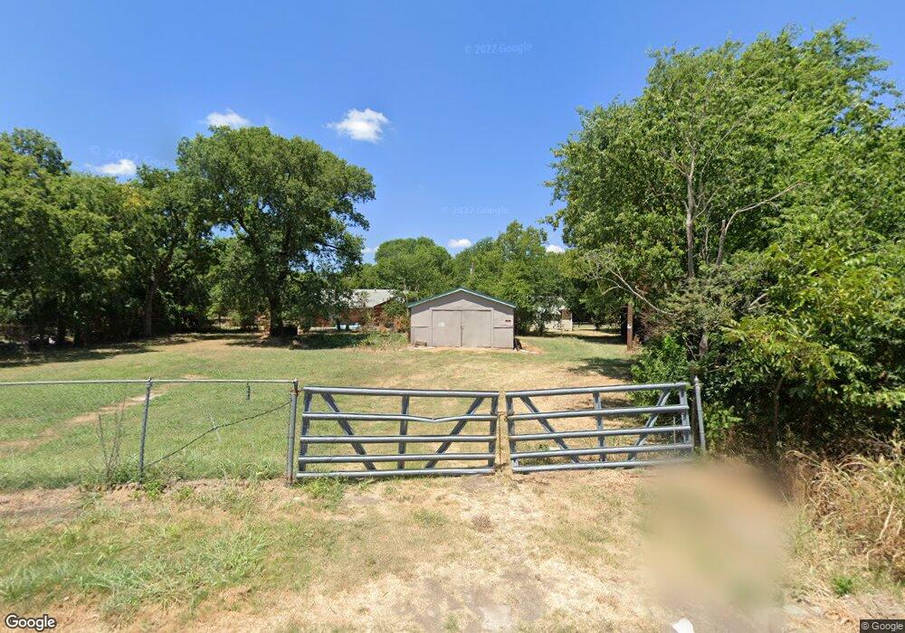 1137 N Commerce St, Gainesville, TX 76240 - photo 1