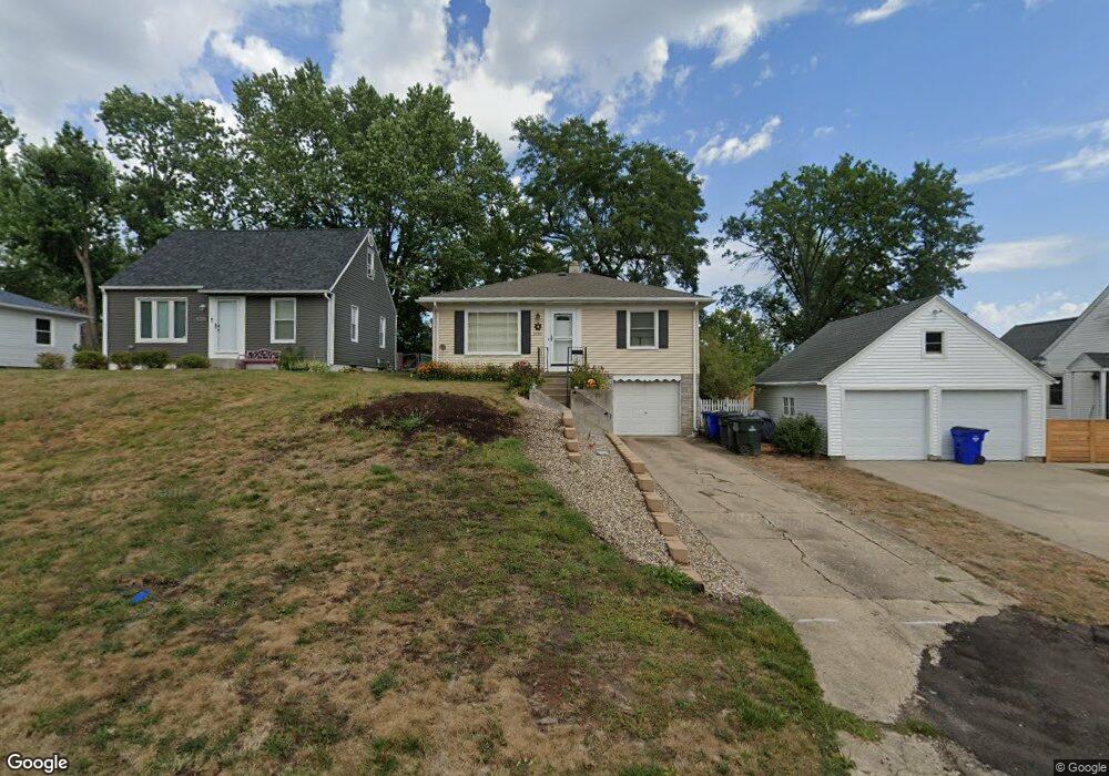 3020 11th Ave SE, Cedar Rapids, IA 52403 - photo 1