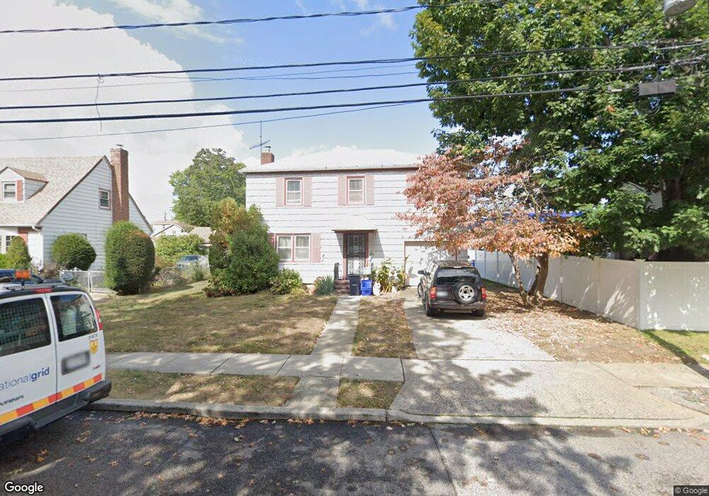 18 W Raymond Ave, Roosevelt, NY 11575 - photo 1