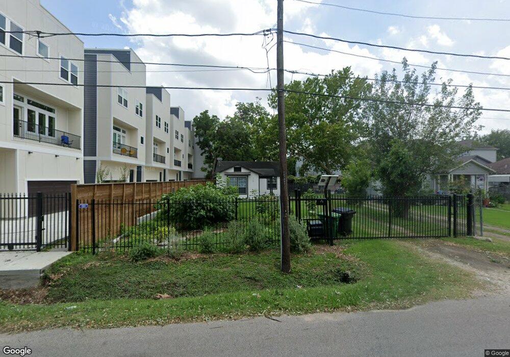 719 Service St, Houston, TX 77009 - photo 1