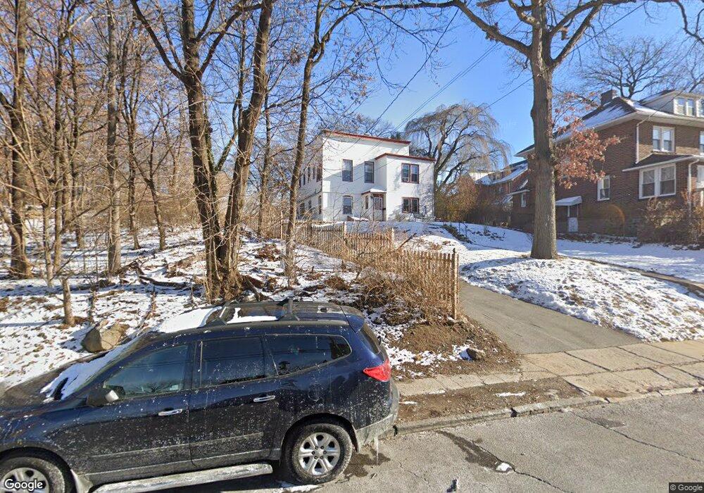 124 van Cortlandt Pk Ave, Yonkers, NY 10701 - photo 1