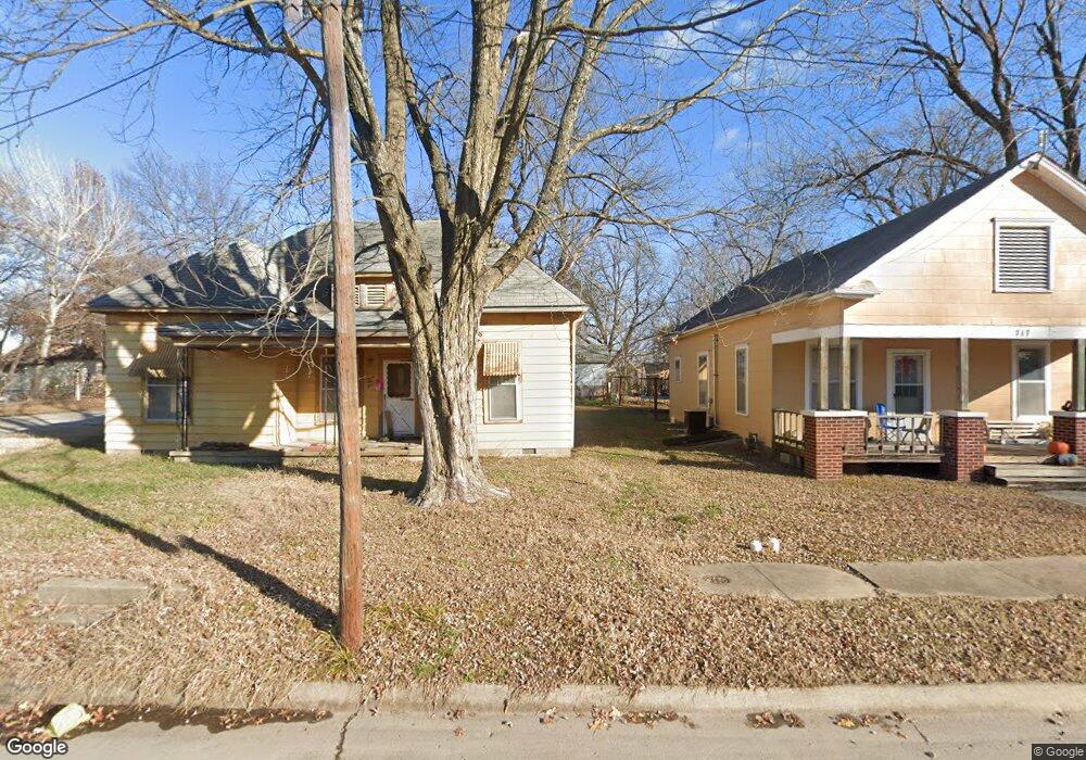 717 N 26th St, Parsons, KS 67357 - photo 1
