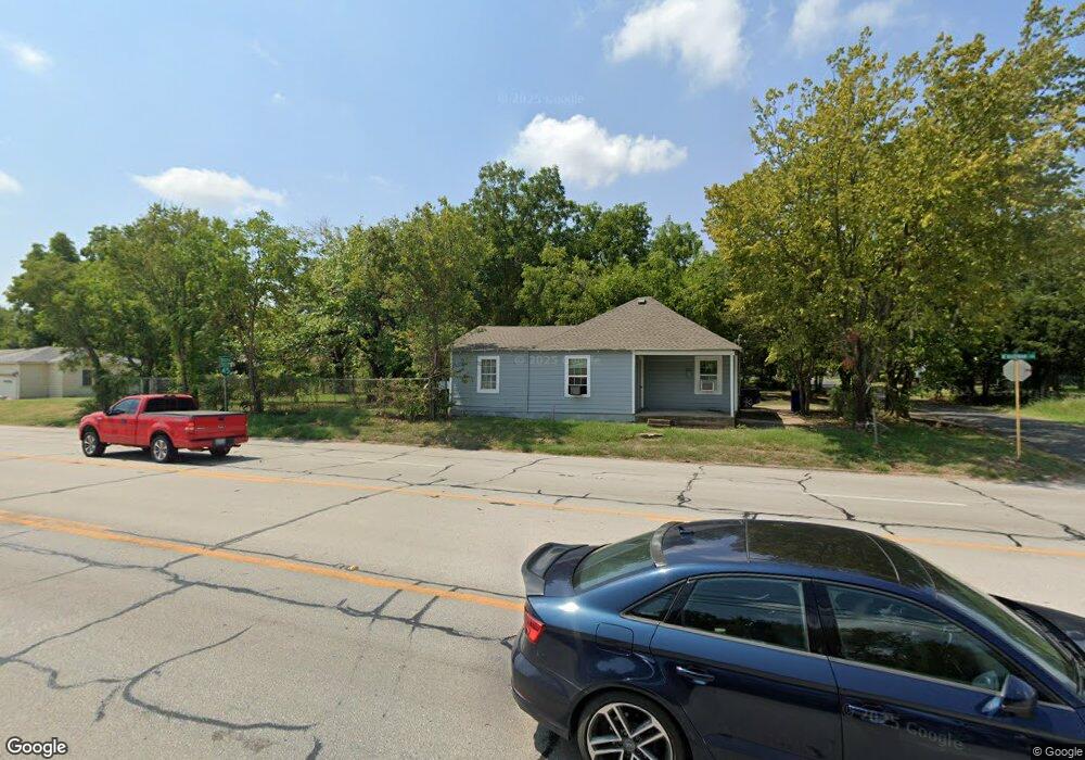 1109 N Kaufman St, Ennis, TX 75119 - photo 1