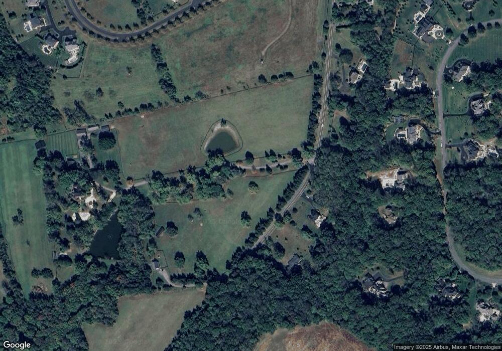 19669 Gleedsville Rd, Leesburg, VA 20175 - photo 1