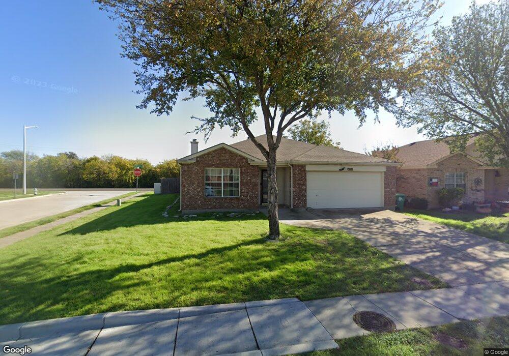 901 Springcreek Dr, Denton, TX 76210 - photo 1