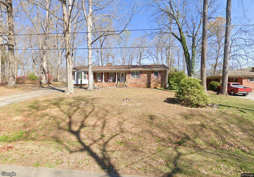 730 Lakewood Dr, Siler City, NC 27344 - photo 1