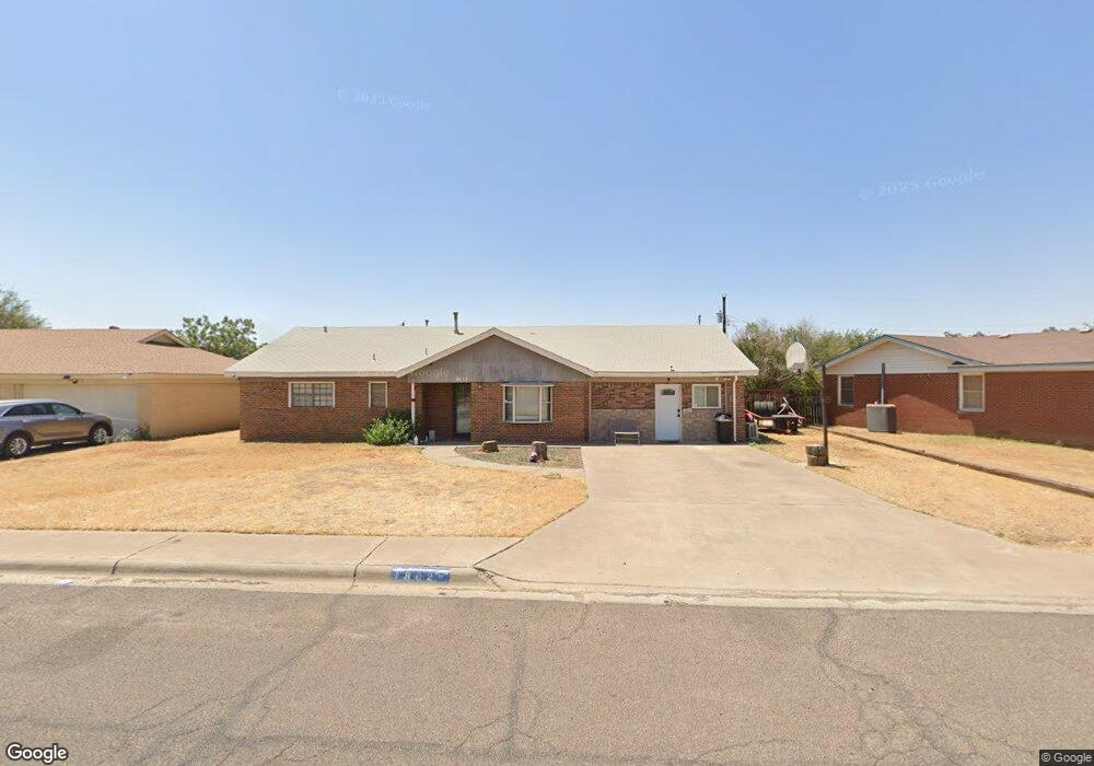 802 W Spruce Ave, Midland, TX 79705 - photo 1