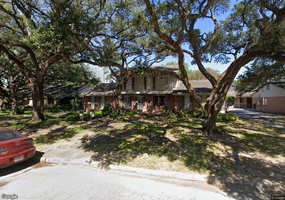 13918 Pinerock Ln, Houston, TX 77079 - photo 1