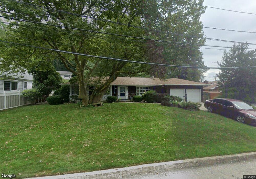 98 Laurel Ave, Sea Cliff, NY 11579 - photo 1