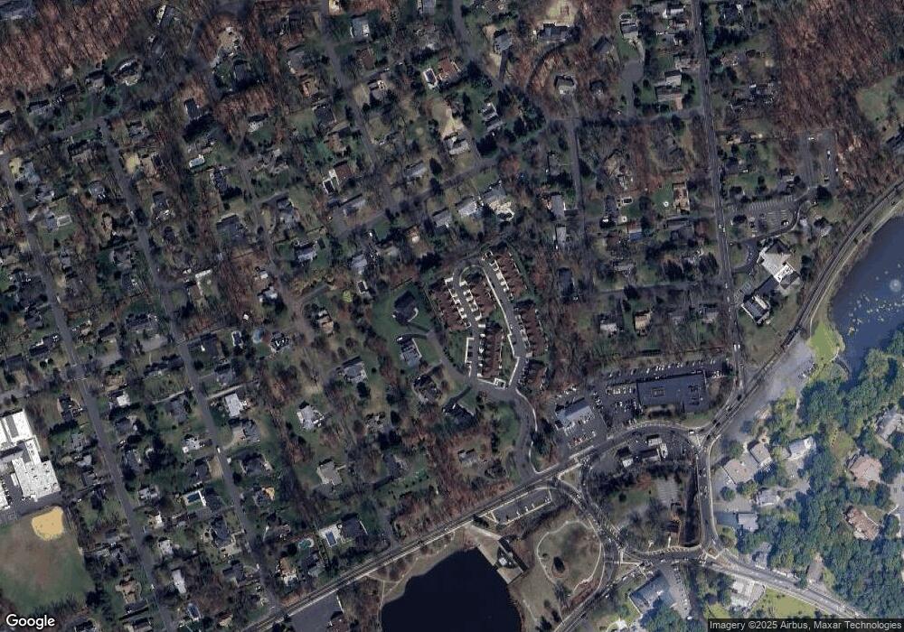 32 Schmidt Cir unit C0032, Watchung, NJ 07069 - photo 1