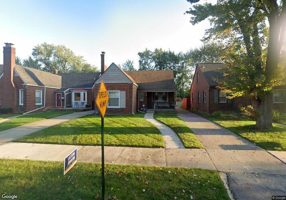 5968 Hillcrest St, Grosse Pointe, MI 48236 - photo 1