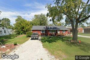 28 W Westway Dr, Decatur, IL 62522