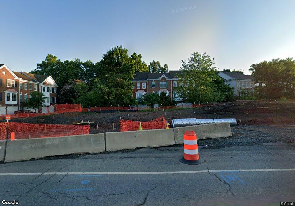 13428 Matthews Vista Dr, Centreville, VA 20120 - photo 1