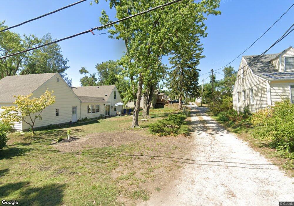 2011 Forest Dr SE, Cedar Rapids, IA 52403 - photo 1