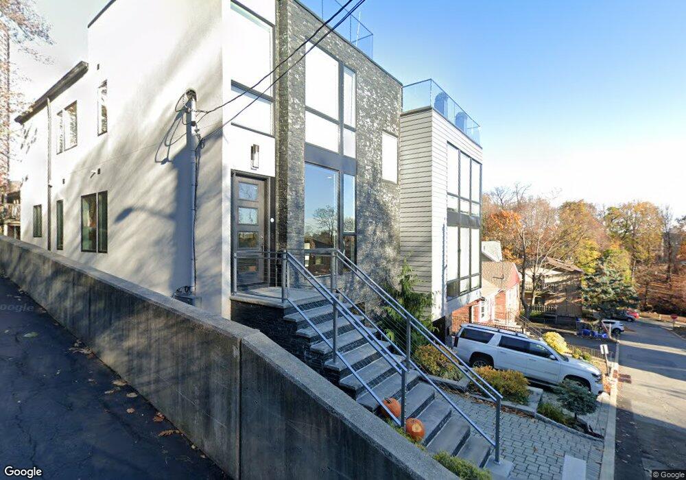 12 Hooks Ln unit A, Edgewater, NJ 07020 - photo 1