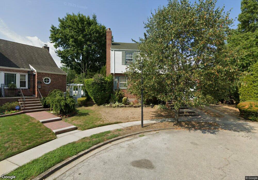 2 Cameron Ln, Valley Stream, NY 11581 - photo 1