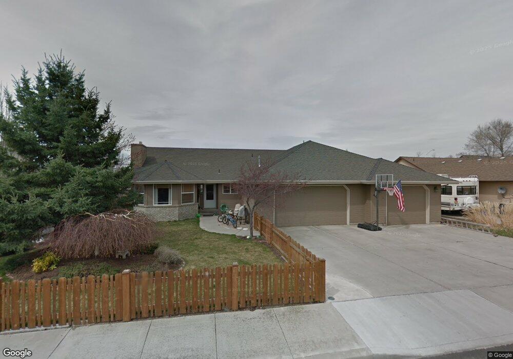 713 W 22nd St, Redmond, OR 97756 - photo 1