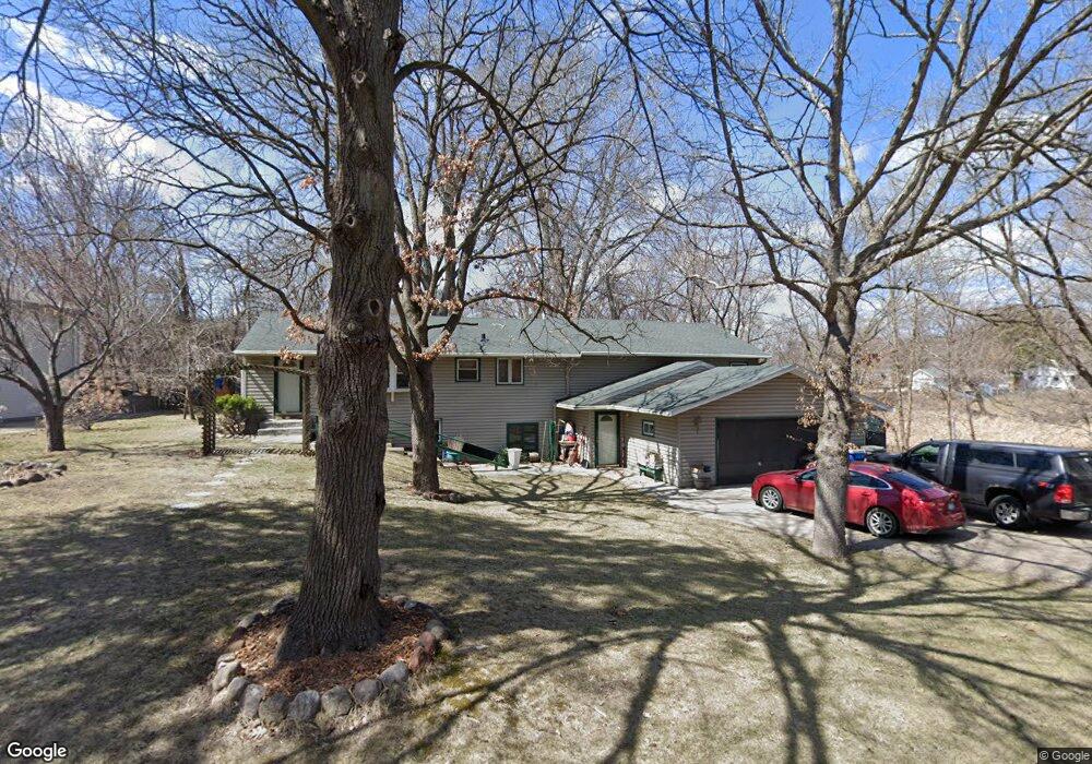 5734 E Glen Moor Rd, Minnetonka, MN 55345 - photo 1