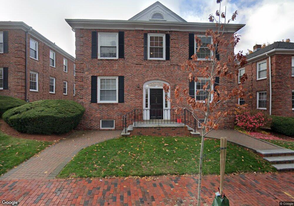 348 Harvard St unit 2, Cambridge, MA 02138 - photo 1